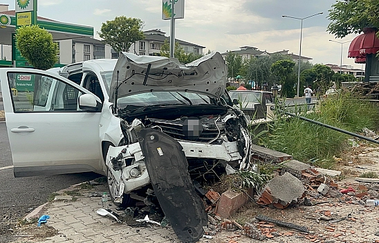 Elazığ'da feci kaza: 3 yaralı