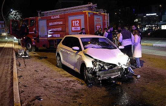 Elazığ'da feci kaza: 5 Yaralı
