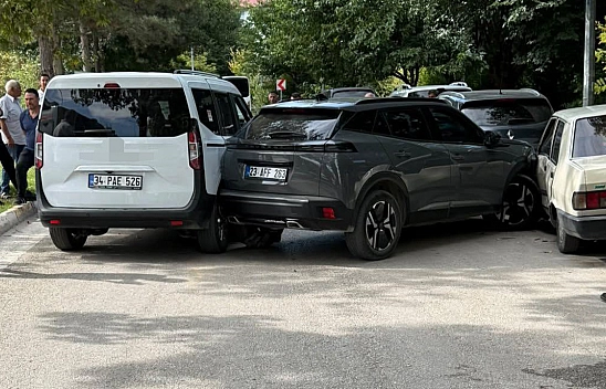 Elazığ'da feci kaza: 8 yaralı