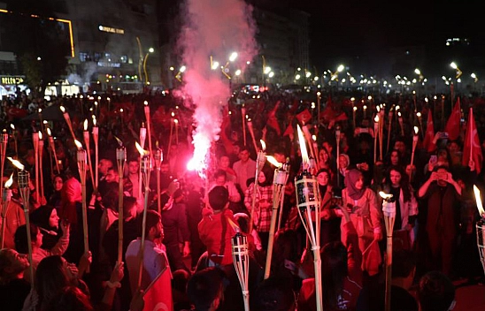 Elazığ'da Fener Alayı Geceyi Aydınlattı