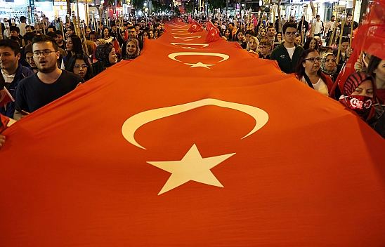 Elazığ'da fener alayı renkli görüntüler oluşturdu