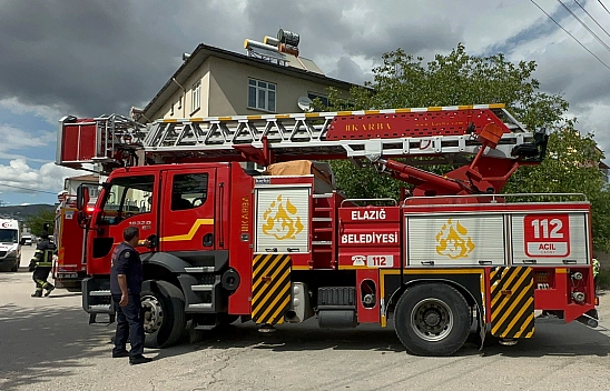 Elazığ'da Fırında Unutulan Yemek Az Daha Evi Yakıyordu