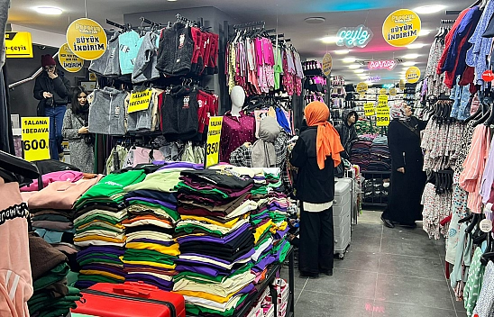 Elazığ'da fiyatı yarıya düştü ürünler yok sattı