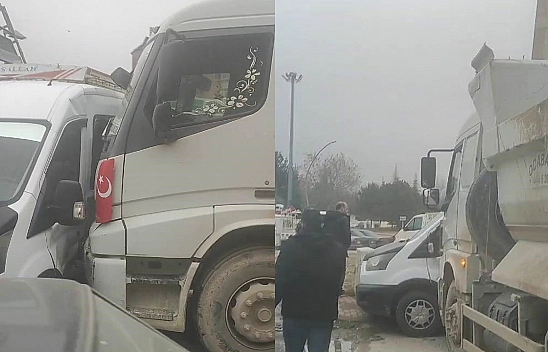 Elazığ'da freni boşalan kamyon 3 aracı biçti!
