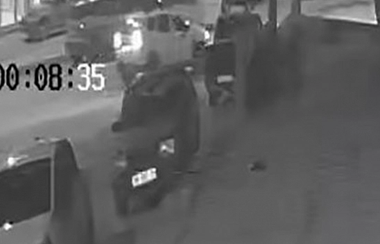 Elazığ'da geceyi kana bulayan saldırı anı kameralara yansıdı