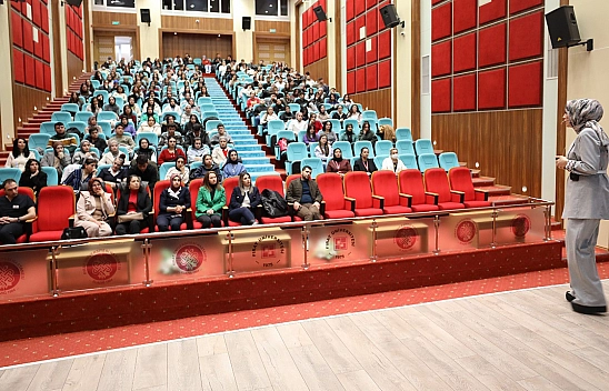 Elazığ'da geleceğin hemşirelerine oryantasyon eğitimi verildi