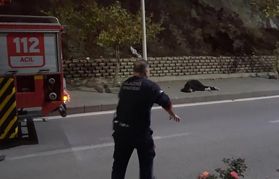 Elazığ'da Genç Kadın Kayalıklardan Atladı!