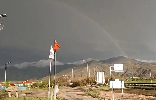 Elazığ'da gökkuşağı görenleri hayran bıraktı