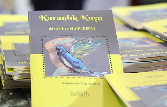 Elazığ'da Görenleri Şok Eden Yazar