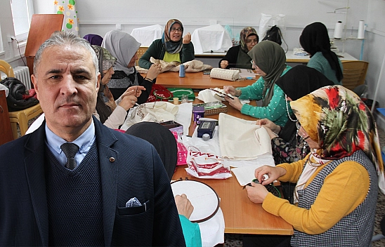 Elazığ'da Halk Eğitim Merkezi'nde 1 yılda 26 bin kişiye kurs verildi