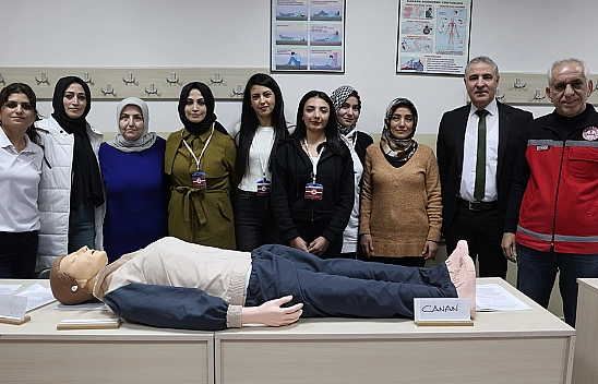 Elazığ'da hasta ve yaşlı bakım kursuna büyük ilgi