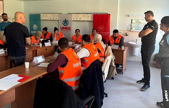 Elazığ'da hastane çalışanlarına afet ve acil durum eğitimi verildi