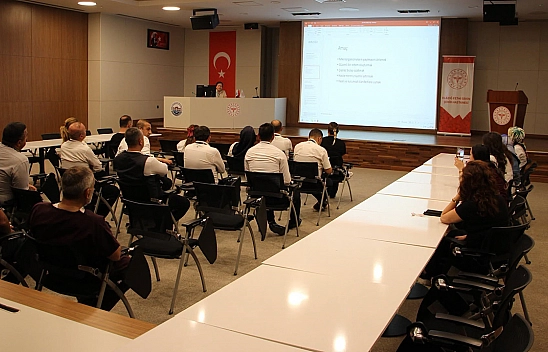 Elazığ'da hastane personeline hijyen eğitimi