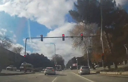 Elazığ'da hatalı şerit değişimi kazaya neden oldu