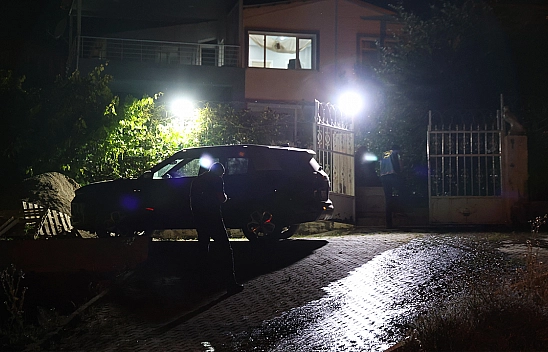 Elazığ'da Husumetlilerinin olduğu eve kurşun yağdırdılar: 4 yaralı