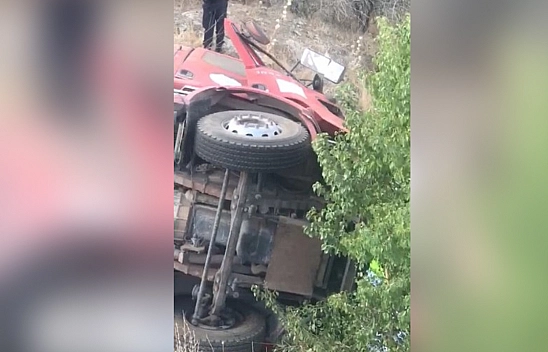 Elazığ'da itfaiye ekipleri kaza yaptı