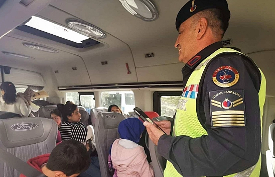 Elazığ'da Jandarma Ekipleri Okul Servislerini Denetledi