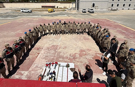 Elazığ'da jandarma personeline yangın eğitimi verildi