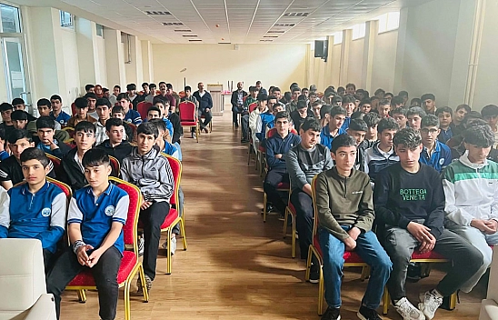 Elazığ'da Jandarmadan Öğrenci ve Öğretmenlere Seminer