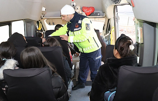 Elazığ'da jandarmadan okul önlerinde denetim
