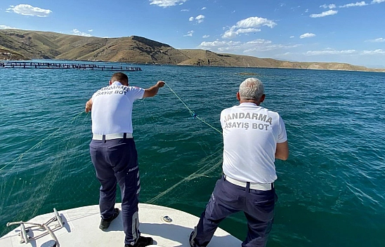 Elazığ'da kaçak avlanan balık ele geçirildi