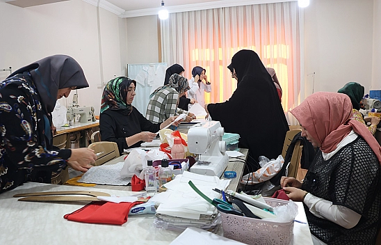 Elazığ'da kadınlardan giyim ve üretim teknolojisi kursuna yoğun ilgi