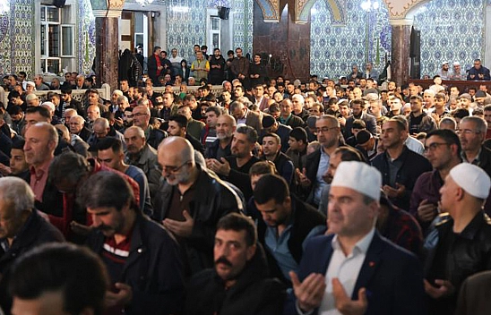 Elazığ'da Kadir Gecesi Bereketi