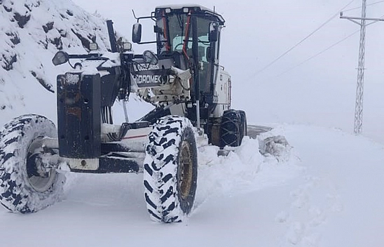 Elazığ'da kapalı olan 47 köy yolu daha ulaşıma açıldı