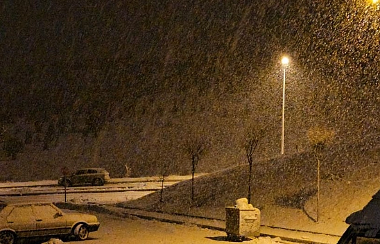 Elazığ'da kar yağışı yeniden başladı