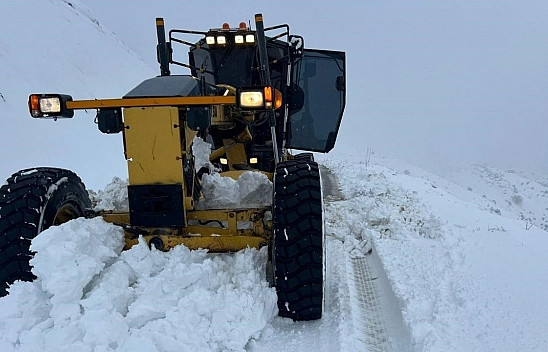 Elazığ'da karla mücadele: Tüm köy yolları ulaşıma açıldı