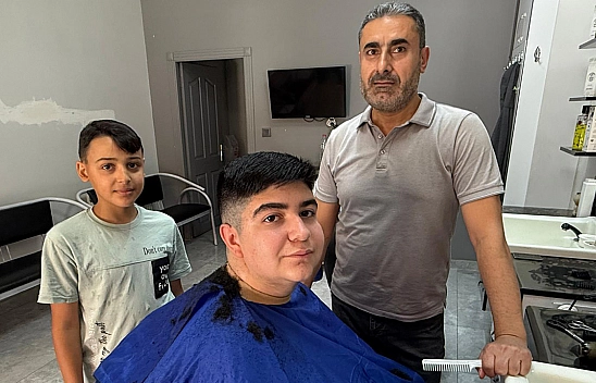 Elazığ'da kuaförlerde bayram yoğunluğu