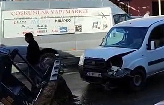 Elazığ'da maddi hasarlı trafik kazası