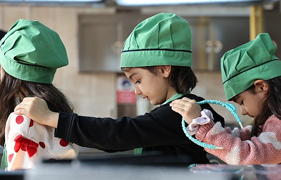 Elazığ'da minik şefler mutfakta yeteneklerini sergiledi