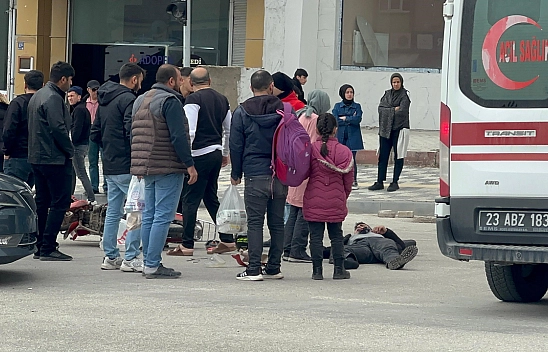 Elazığ'da motosiklet ile otomobil çarpıştı: 1 yaralı