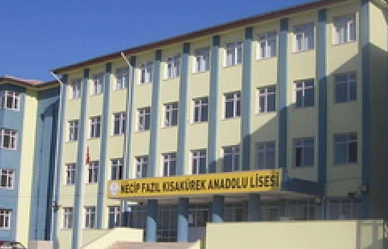 Elazığ'da öğlen yemeği yiyen öğrenciler zehirlendi