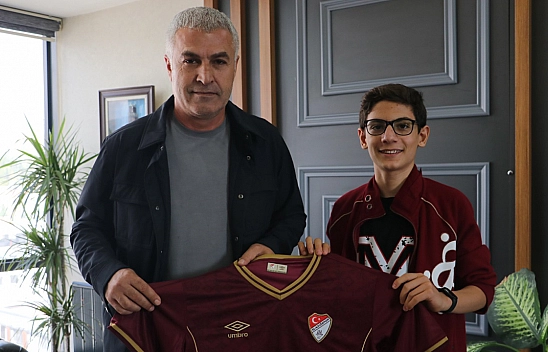 Elazığ'da öğrenci başkan adayından Elazığsporlu vaatler
