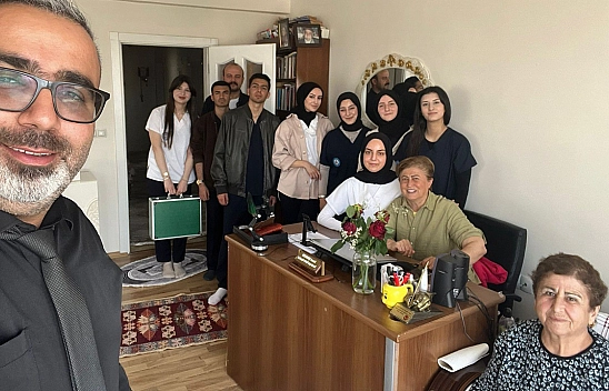 Elazığ'da öğrencilerden yaşlılara evde sağlık desteği