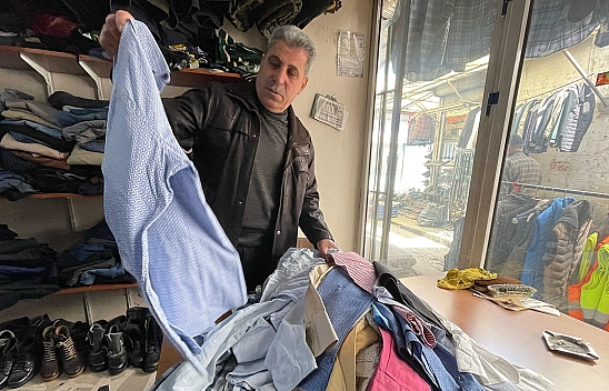 Elazığ'da ölen kişilerin kıyafetleri burada satılıyor!