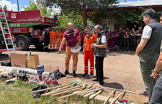 Elazığ'da Orman muhafaza memurlarına ve yangın gönüllülerine eğitim verildi