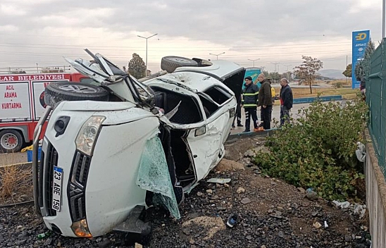 Elazığ'da otomobil takla attı!