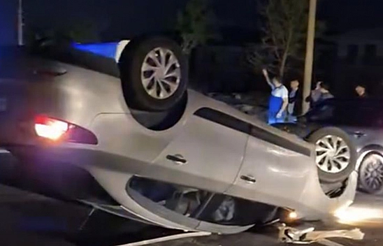 Elazığ'da otomobil ters döndü: 1 yaralı