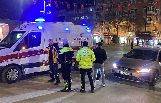 Elazığ'da otomobil yayaya çarptı: 1 yaralı