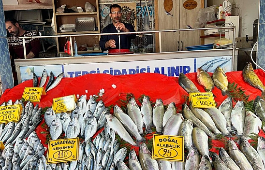 Elazığ'da Pahalılık Balık Satışlarını da Vurdu. İşte Balıkçılarda Güncel Fiyatlar