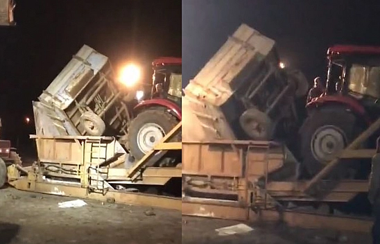 Elazığ'da Pancar Yüklü Traktör Pancar Haznesine Düştü