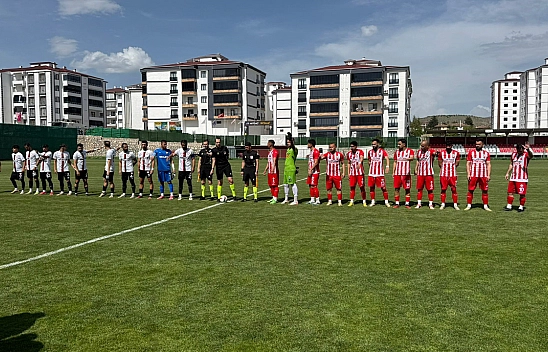 Elazığ'da Play-off heyecanı: Siverek Belediyespor penaltılarla tur atladı