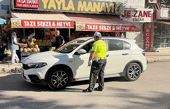 Elazığ'da polislerin önünde ters yöne daldı: Cezası ağır oldu