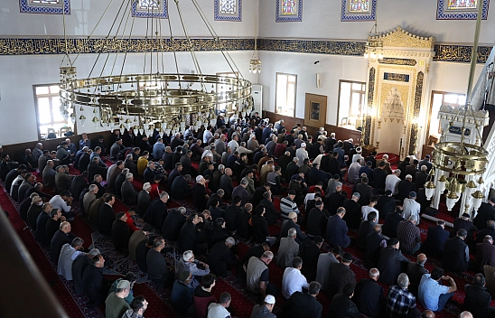 Elazığ'da Ramazan ayının son cuma namazı kılındı