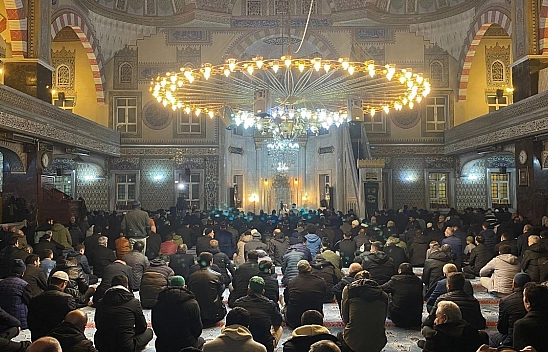 Elazığ'da Regaip kandili ihya edildi