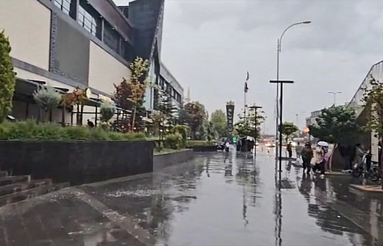 Elazığ'da sağanak ve fırtına etkili oldu