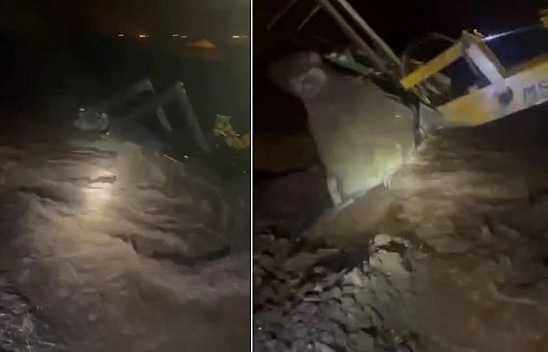 Elazığ'da Sağanak Yağış Sonrası Sel Meydana Geldi